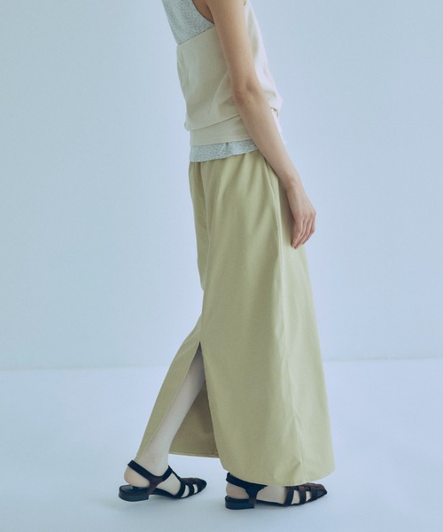 EN NEUME(エンノイム)の「Washable Faux Leather Narrow Skirt(スカート・レディース・ブルー/イエロー・FREE)」の3枚目の写真