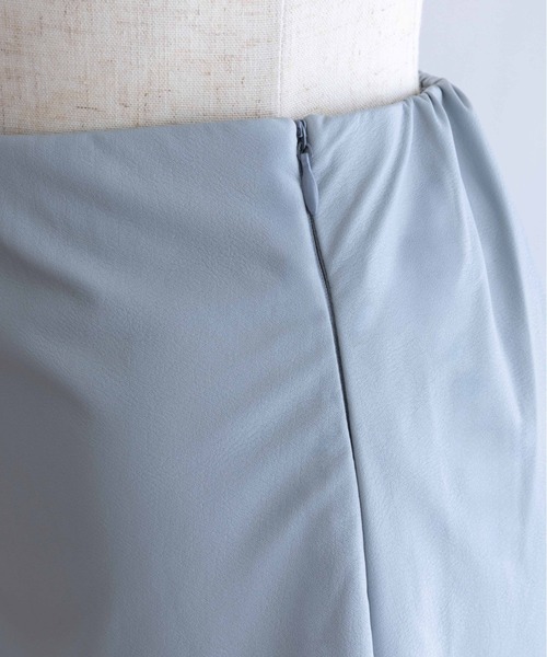 EN NEUME(エンノイム)の「Washable Faux Leather Narrow Skirt(スカート・レディース・ブルー/イエロー・FREE)」の20枚目の写真