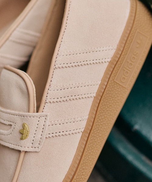 adidas(アディダス)の「HANDBALL SPEZIAL LOAFER W KJ0639(ローファー・レディース・ベージュ・23.0cm/23.5cm/24.0cm/24.5cm/25.0cm/25.5cm/26.0cm/26.5cm/27.0cm/27.5cm/28.0cm/28.5cm/22.0cm/22.5cm)」の6枚目の写真