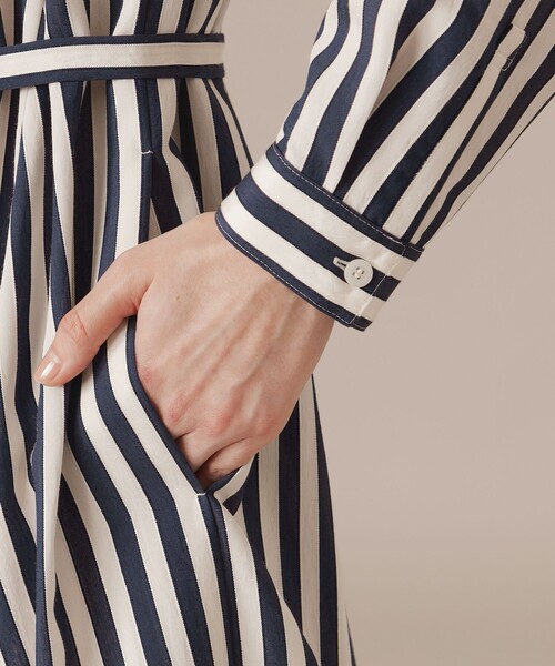 MACKINTOSH LONDON(マッキントッシュ ロンドン)の「【婦人画報4月号掲載】ドビーストライプワンピース(ワンピース・レディース・ネイビー・40/38)」の9枚目の写真