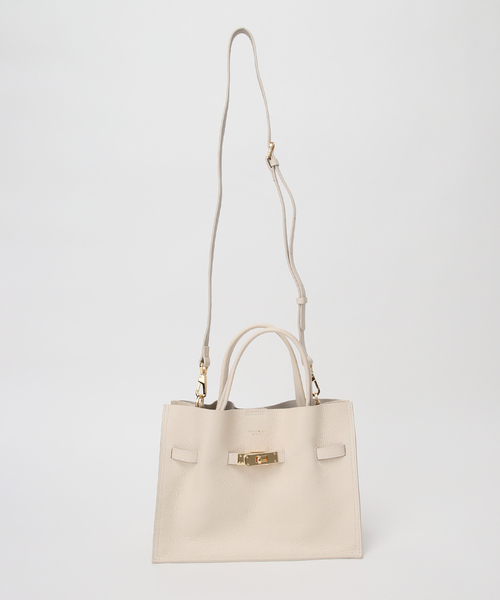 La TOTALITE（ラトータリテ）の「VIOLAd’ORO / ヴィオラドーロ ダブルフェイスレザーバッグ（ショルダーバッグ・レディース・アイボリー/ブラウン・FREE）」の22枚目の写真