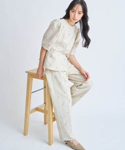 NOELA(ノエラ)の「【Premium】フラワー刺繍パンツ(その他パンツ・レディース・ベージュ/ネイビー・S/M)」の9枚目の写真