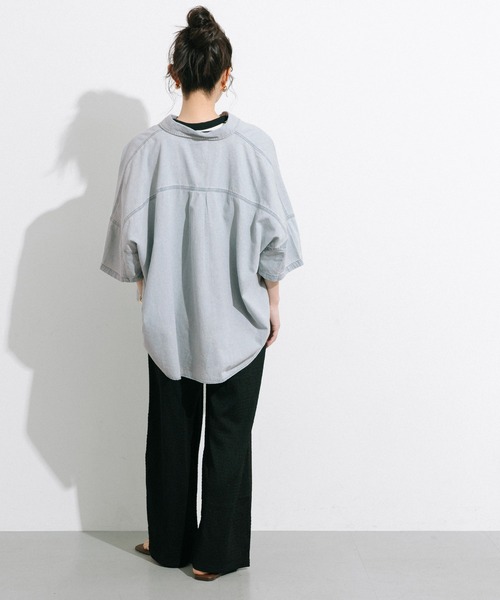 coca(coca)(コカ)の「デニムビック半袖シャツ(シャツ/ブラウス・レディース・ライトブルー/ブルー・M/L)」の5枚目の写真