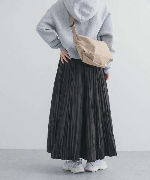 URBAN RESEARCH DOORS(アーバンリサーチドアーズ)の「タフタランダムプリーツスカート(スカート・レディース・ホワイト系その他/ブラック・FREE)」の21枚目の写真