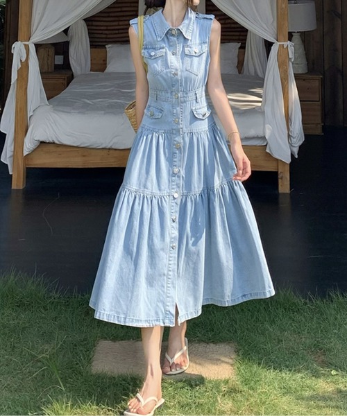 LUCPY（ラクピー）の「ノースリーブ デニムフレアワンピース（ワンピース・レディース・ブルー・LARGE/MEDIUM/SMALL）」の3枚目の写真