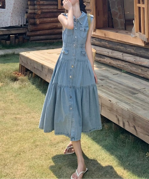 LUCPY（ラクピー）の「ノースリーブ デニムフレアワンピース（ワンピース・レディース・ブルー・LARGE/MEDIUM/SMALL）」の4枚目の写真
