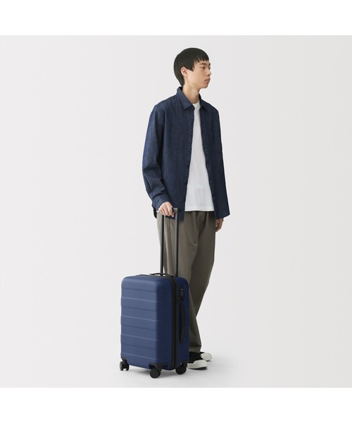 無印良品（ムジルシリョウヒン）の「バーを自由に調節できる　ハードキャリーケース（３６Ｌ）（スーツケース/キャリーバッグ・レディース・ホワイト/ネイビー/グレー/グレイッシュベージュ/ブラック・FREE）」の20枚目の写真