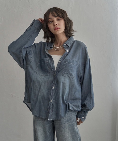 notch.(ノッチ)の「シアーデニムシャツ(シャツ/ブラウス・レディース・ネイビー/ブルー/ライトブルー・M)」の7枚目の写真