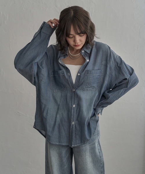 notch.(ノッチ)の「シアーデニムシャツ(シャツ/ブラウス・レディース・ネイビー/ブルー/ライトブルー・M)」の8枚目の写真