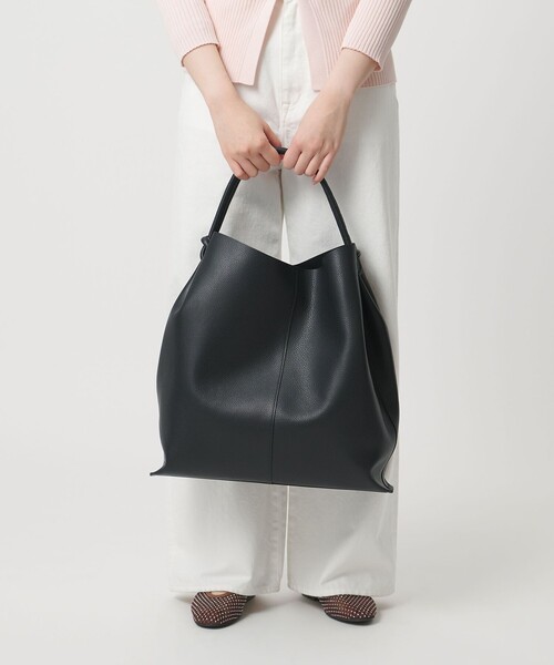 FEEL AND TASTE（フィールアンドテイスト）の「＜FEEL AND TASTE＞ Plie knot M（ショルダーバッグ・レディース・ブラック・FREE）」の3枚目の写真