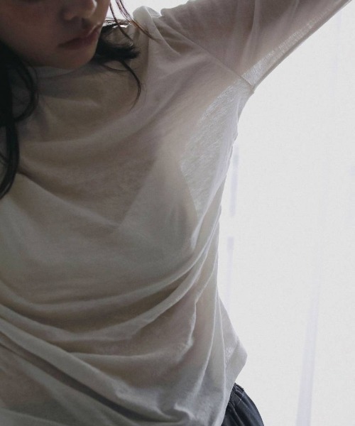 anuke(アンヌーク)の「anuke Gather Compact Tops ギャザーコンパクトトップス/62620608(Tシャツ/カットソー・レディース・ブラウン/アイボリー・ONE SIZE)」の4枚目の写真