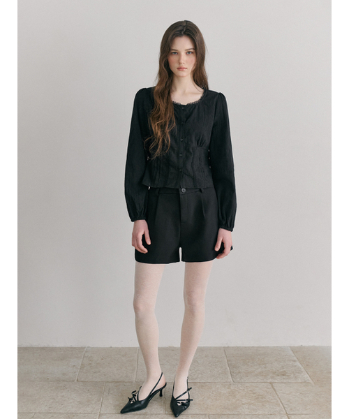 ETMON(エトモン)の「Lace Pintuck Shirring Blouse, Black(シャツ/ブラウス・レディース・その他・SMALL/MEDIUM)」の4枚目の写真