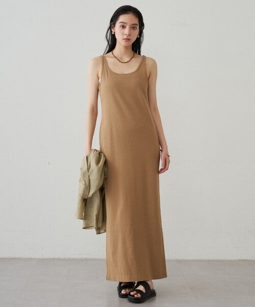LOUNGEDRESS(ラウンジドレス)の「カットタンクワンピース(ワンピース・レディース・ブラック/キャメル・SMALL/MEDIUM)」の10枚目の写真
