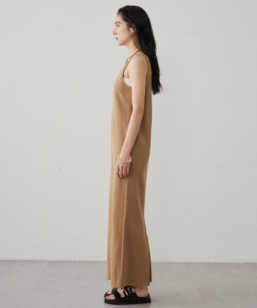 LOUNGEDRESS(ラウンジドレス)の「カットタンクワンピース(ワンピース・レディース・ブラック/キャメル・SMALL/MEDIUM)」の17枚目の写真