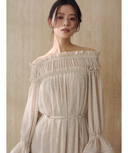 anuans（アニュアンス）の「シフォンオフショルダーフレアワンピース（ワンピース・レディース・テラコッタ/ライトベージュ/チャコールグレー・FREE）」の14枚目の写真