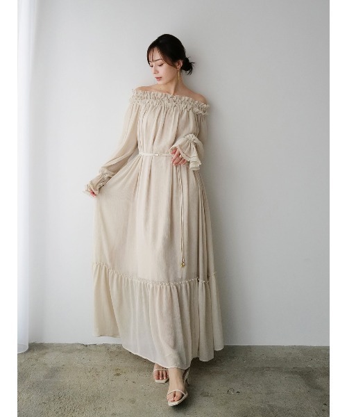 anuans（アニュアンス）の「シフォンオフショルダーフレアワンピース（ワンピース・レディース・テラコッタ/ライトベージュ/チャコールグレー・FREE）」の6枚目の写真