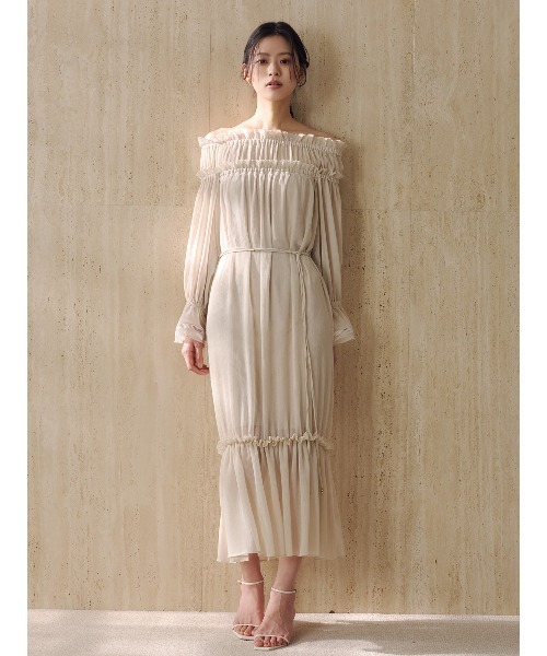 anuans（アニュアンス）の「シフォンオフショルダーフレアワンピース（ワンピース・レディース・テラコッタ/ライトベージュ/チャコールグレー・FREE）」の11枚目の写真