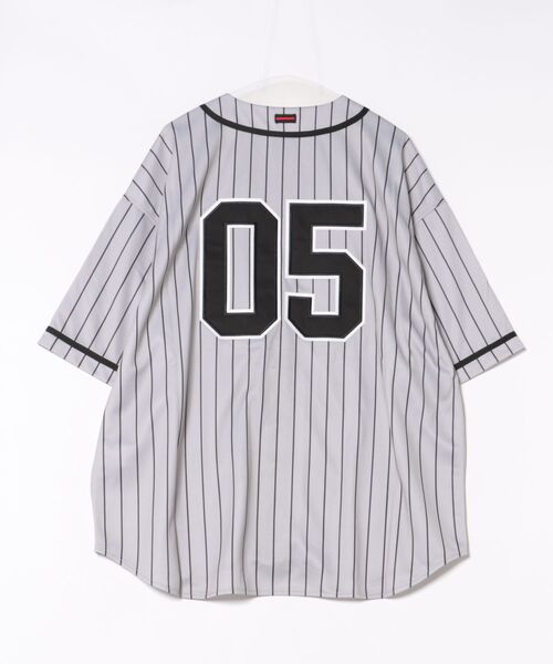FUBU( フブ)の「FUBU フブ ブランド Baseball shirt/ベースボールシャツ(Tシャツ/カットソー・メンズ・グレー/ブラック/ホワイト・M/L/XL/XXL)」の4枚目の写真