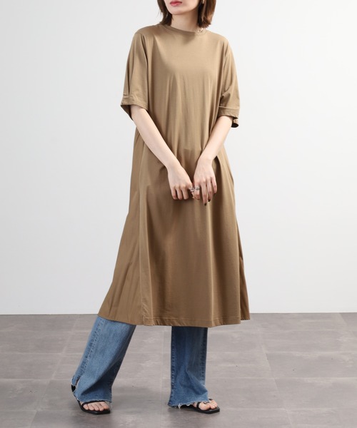 EGLANTINE(エグランティーヌ)の「EGLANTINE 素材切り替えカットソーワンピース 半袖(ワンピース・レディース・キャメル/テラコッタ/ブルー/ブラック・40)」の1枚目の写真