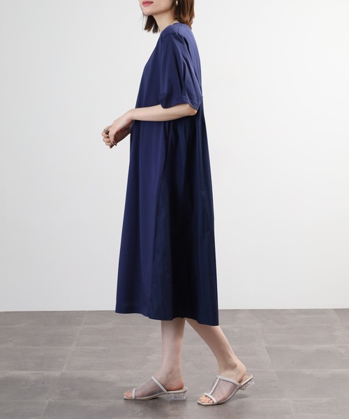 EGLANTINE(エグランティーヌ)の「EGLANTINE 素材切り替えカットソーワンピース 半袖(ワンピース・レディース・キャメル/テラコッタ/ブルー/ブラック・40)」の17枚目の写真
