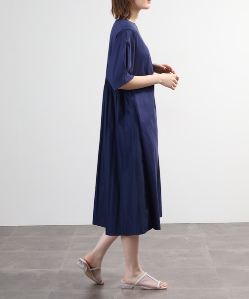 EGLANTINE(エグランティーヌ)の「EGLANTINE 素材切り替えカットソーワンピース 半袖(ワンピース・レディース・キャメル/テラコッタ/ブルー/ブラック・40)」の19枚目の写真