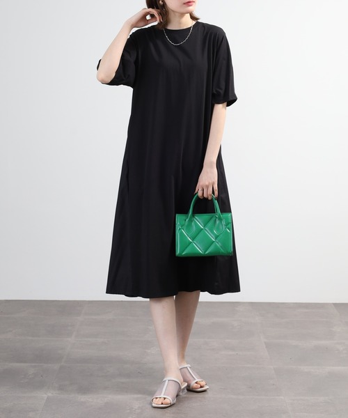 EGLANTINE(エグランティーヌ)の「EGLANTINE 素材切り替えカットソーワンピース 半袖(ワンピース・レディース・キャメル/テラコッタ/ブルー/ブラック・40)」の6枚目の写真