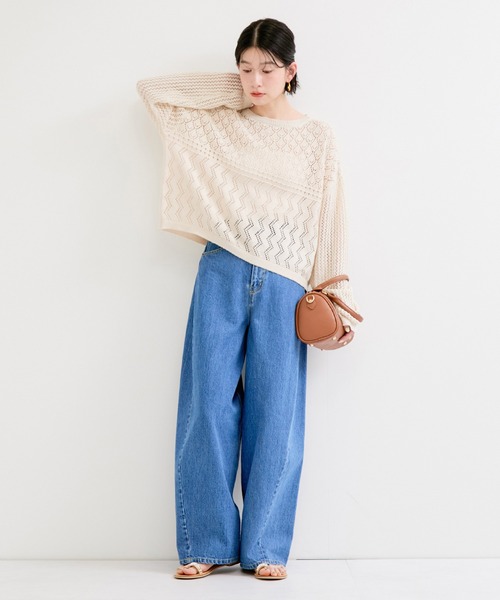 le cercle ADAM ET ROPE'(ルセルクルアダムエロペ)の「透かし編みニットプルオーバー(ニット/セーター・レディース・キナリ/ブラック・FREE)」の3枚目の写真