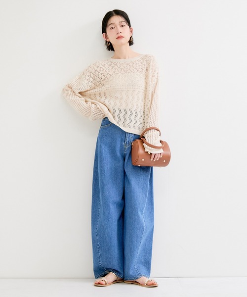 le cercle ADAM ET ROPE'(ルセルクルアダムエロペ)の「透かし編みニットプルオーバー(ニット/セーター・レディース・キナリ/ブラック・FREE)」の4枚目の写真
