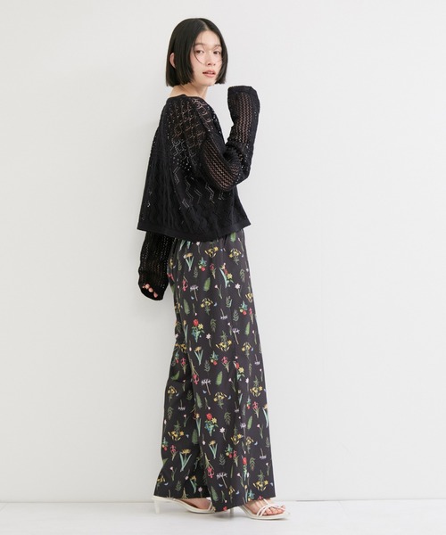le cercle ADAM ET ROPE'(ルセルクルアダムエロペ)の「透かし編みニットプルオーバー(ニット/セーター・レディース・キナリ/ブラック・FREE)」の8枚目の写真