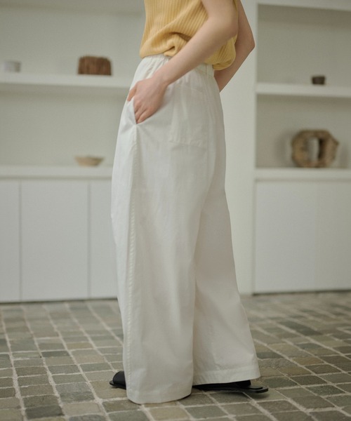 LAULEN(ローレン)の「cotton double tuck wide pants /コットンダブルタックワイドパンツ(その他パンツ・レディース・ホワイト/ブラック・FREE)」の4枚目の写真