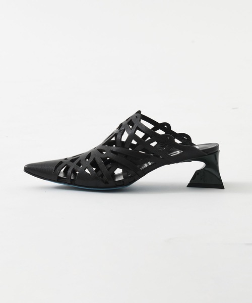 MANA（マナ）の「【MANA/マナ】laser cutting sandal/レザーカッティングサンダル（サンダル・レディース・ブラック/ゴールド・40/39/38/37）」の5枚目の写真