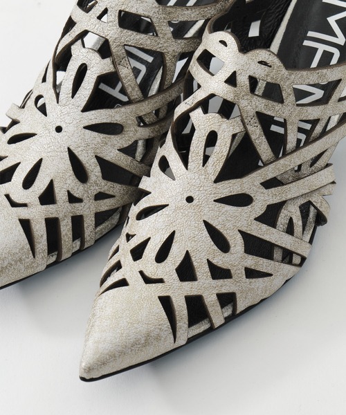 MANA（マナ）の「【MANA/マナ】laser cutting sandal/レザーカッティングサンダル（サンダル・レディース・ブラック/ゴールド・40/39/38/37）」の14枚目の写真