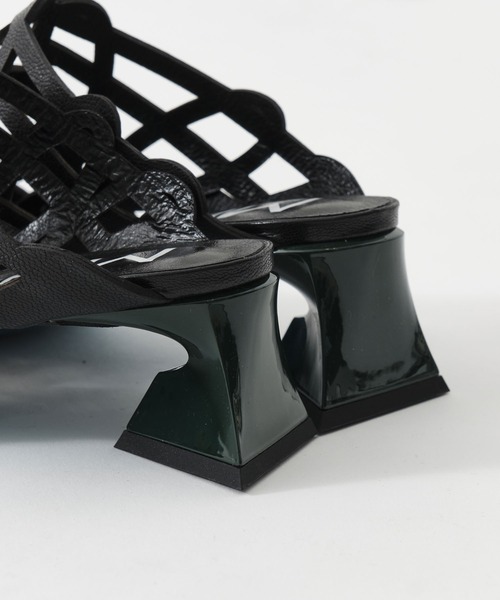MANA（マナ）の「【MANA/マナ】laser cutting sandal/レザーカッティングサンダル（サンダル・レディース・ブラック/ゴールド・40/39/38/37）」の9枚目の写真