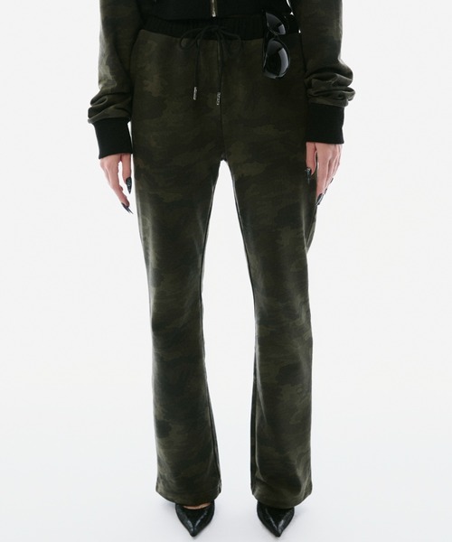 BLONDEY(ブロンディ)の「SEMI-FLARE SWEAT PANTS(スウェットパンツ・レディース・パイソン/カモフラージュ・SMALL/MEDIUM)」の12枚目の写真