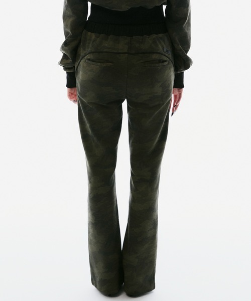 BLONDEY(ブロンディ)の「SEMI-FLARE SWEAT PANTS(スウェットパンツ・レディース・パイソン/カモフラージュ・SMALL/MEDIUM)」の15枚目の写真