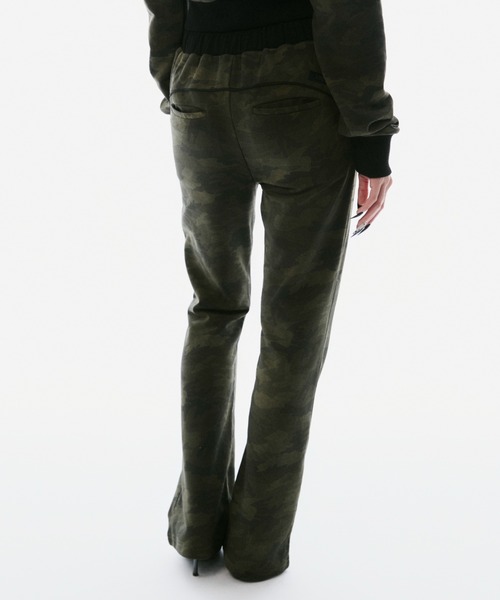 BLONDEY(ブロンディ)の「SEMI-FLARE SWEAT PANTS(スウェットパンツ・レディース・パイソン/カモフラージュ・SMALL/MEDIUM)」の19枚目の写真