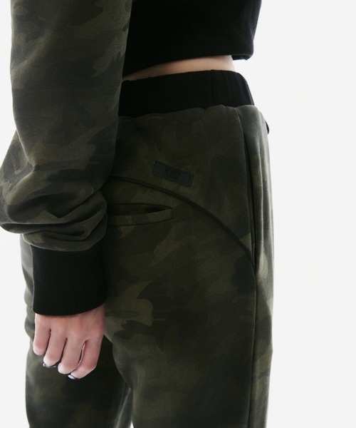 BLONDEY(ブロンディ)の「SEMI-FLARE SWEAT PANTS(スウェットパンツ・レディース・パイソン/カモフラージュ・SMALL/MEDIUM)」の20枚目の写真
