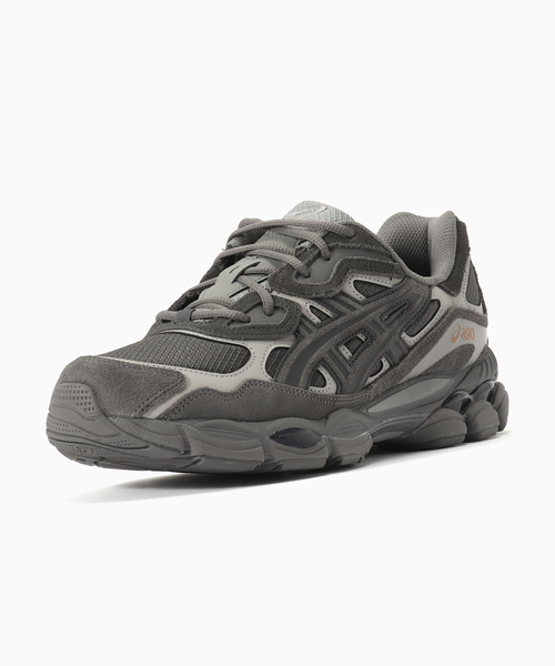 ASICS(アシックス)の「ASICS(アシックス) GEL-NYC(スニーカー・メンズ・チャコールグレー・27.5cm/27cm/26.5cm/26cm/25.5cm/29cm/28.5cm/28cm)」の2枚目の写真