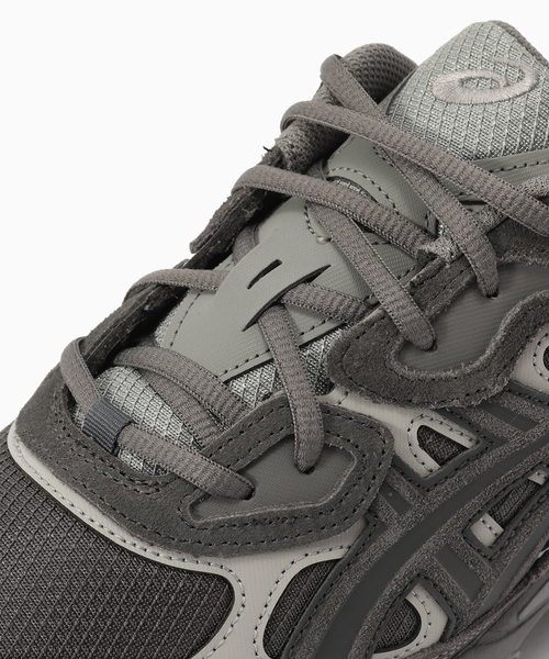 ASICS(アシックス)の「ASICS(アシックス) GEL-NYC(スニーカー・メンズ・チャコールグレー・27.5cm/27cm/26.5cm/26cm/25.5cm/29cm/28.5cm/28cm)」の6枚目の写真