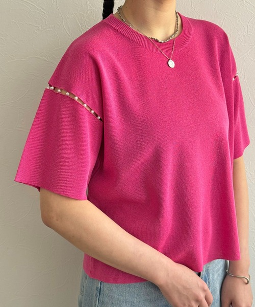 LHELBIE(レルビエ)の「【洗えるニット】パールデザインニットトップス(Tシャツ/カットソー・レディース・アイボリー/ピンク/ブルー/ブラック・M)」の4枚目の写真