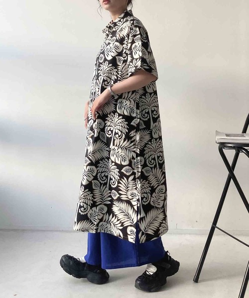AS KNOW AS plus（アズノゥアズプラス）の「◯ゆったり涼しげ 選んでアソート テロリとシャツワンピース 接触冷感機能付き（ワンピース・レディース・ブラック系/イエロー系/ブルー系・FREE）」の5枚目の写真