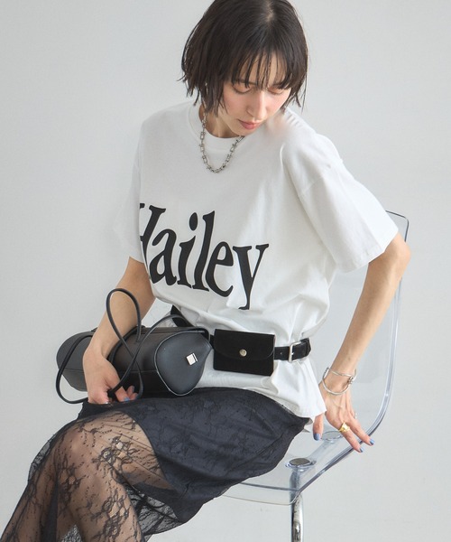 &. NOSTALGIA（アンドドットノスタルジア）の「HaileyビッグロゴTシャツ（Tシャツ/カットソー・レディース・オフホワイト/チャコールグレー・M）」の19枚目の写真