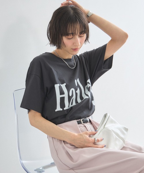 &. NOSTALGIA（アンドドットノスタルジア）の「HaileyビッグロゴTシャツ（Tシャツ/カットソー・レディース・オフホワイト/チャコールグレー・M）」の14枚目の写真