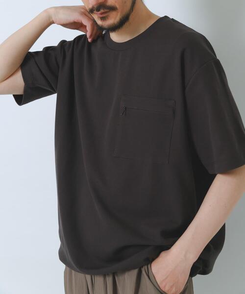 ITEMS URBANRESEARCH(アイテムズ アーバンリサーチ)の「速乾 カットミラノ ポケットTシャツ(Tシャツ/カットソー・メンズ・ホワイト/チャコールグレー/モカ/グレー・MEDIUM/LARGE)」の3枚目の写真