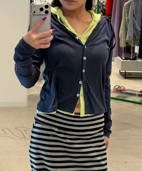 MILLER(ミラー)の「別注【MILLER/ミラー】Light prib hoodie カーディガン(カーディガン/ボレロ・レディース・ネイビー/イエロー・FREE)」の6枚目の写真