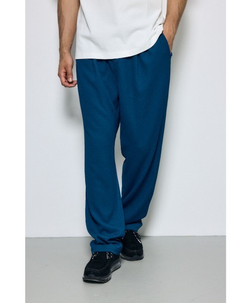 AZUL by moussy(アズールバイマウジー)の「【セットアップ対応】楊柳リラックスパンツ(スラックス・メンズ・ブラック/ブルー/グレー・LARGE/MEDIUM)」の3枚目の写真