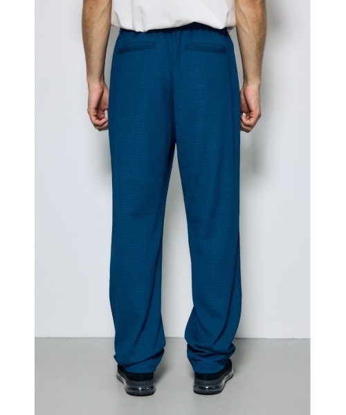 AZUL by moussy(アズールバイマウジー)の「【セットアップ対応】楊柳リラックスパンツ(スラックス・メンズ・ブラック/ブルー/グレー・LARGE/MEDIUM)」の16枚目の写真
