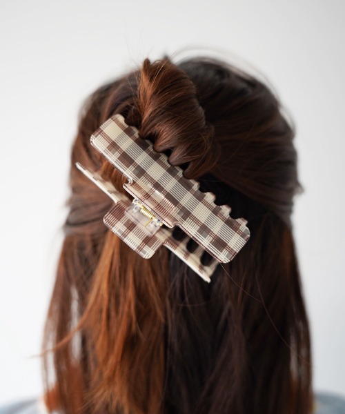 SANSeLF(サンセルフ)の「【SANSeLF】シアーチェックヘアクリップ saa26s097(バレッタ/ヘアクリップ・レディース・レッド/ブラック/ブラウン・FREE)」の19枚目の写真