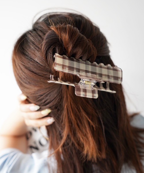 SANSeLF(サンセルフ)の「【SANSeLF】シアーチェックヘアクリップ saa26s097(バレッタ/ヘアクリップ・レディース・レッド/ブラック/ブラウン・FREE)」の21枚目の写真