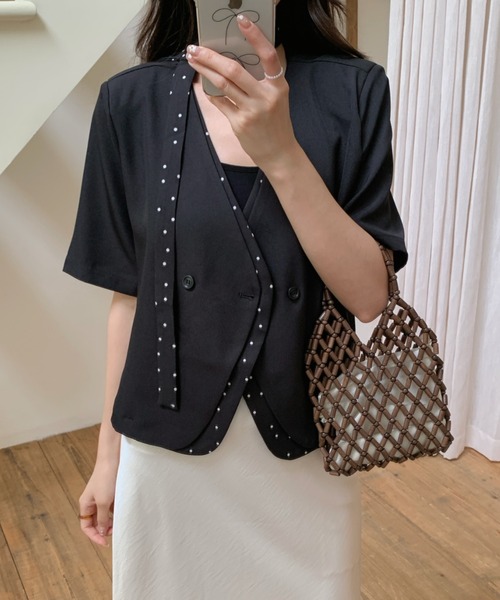 Aelina(エリナ)の「ドット柄切り替えノーカラージャケット(ノーカラージャケット・レディース・キャメル/チャコールグレー/ブラック・FREE)」の2枚目の写真